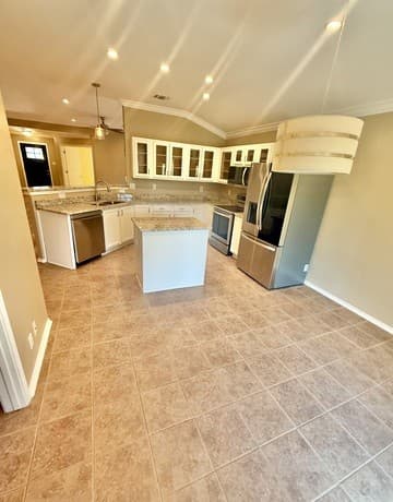 9010  Veranda Court, San Antonio, TX 78250 — photo 3