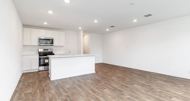 2122  Giant Cactus, San Antonio, TX 78221 — photo 5