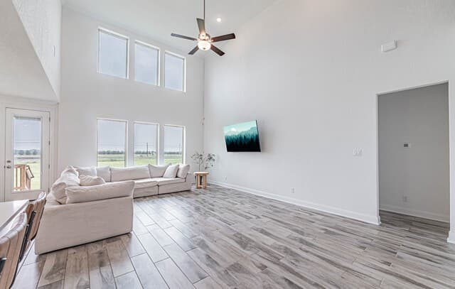 109  Willow Oak Trl, Floresville, TX 78114 — photo 9