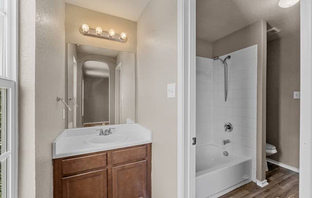 12122  Chi Chis Cv, San Antonio, TX 78221 — photo 10