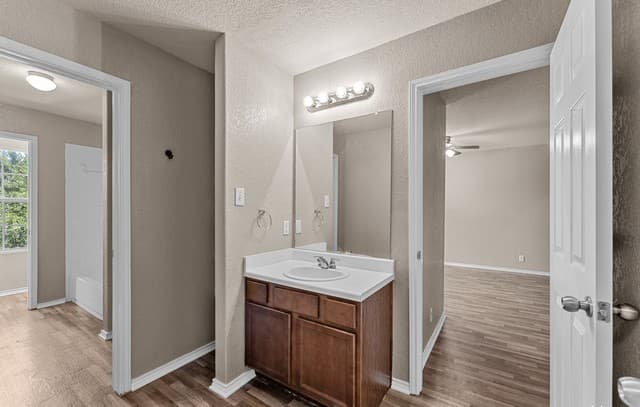 12122  Chi Chis Cv, San Antonio, TX 78221 — photo 19