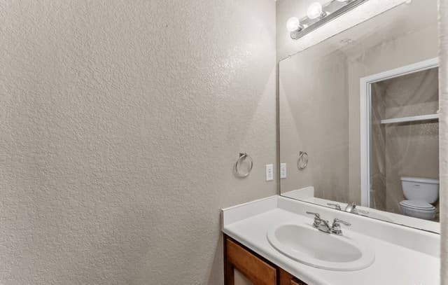 12122  Chi Chis Cv, San Antonio, TX 78221 — photo 21