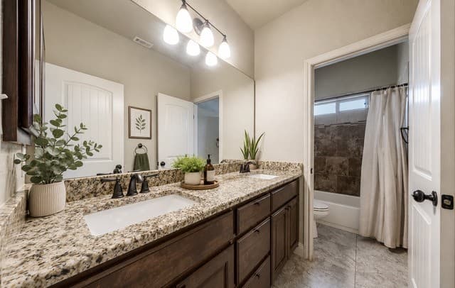 112 S Abrego Xing, Floresville, TX 78114 — photo 24