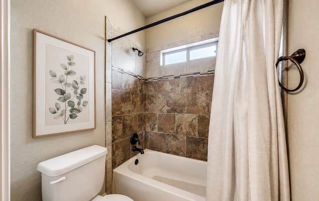 112 S Abrego Xing, Floresville, TX 78114 — photo 25