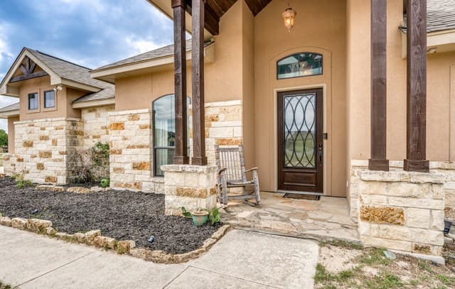 112 S Abrego Xing, Floresville, TX 78114 — photo 5