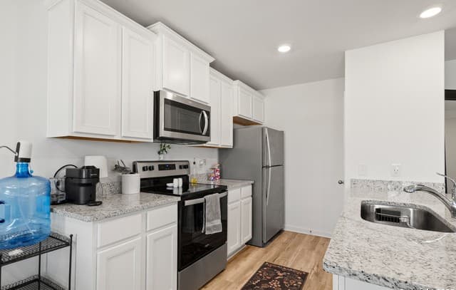 16025  Dickens Blf, Lytle, TX 78052 — photo 9