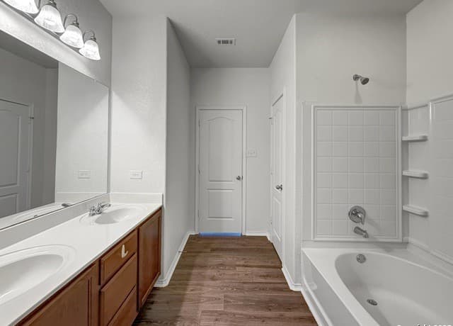 6503  Wind Trce, San Antonio, TX 78239 — photo 7