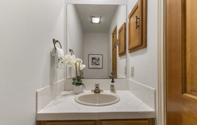 16715  Henderson Pass, San Antonio, TX 78232 — photo 20