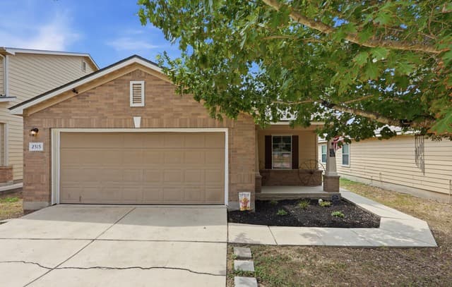 2515  Sunset Bnd, San Antonio, TX 78244 — photo 2