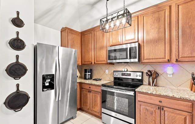 2515  Sunset Bnd, San Antonio, TX 78244 — photo 3