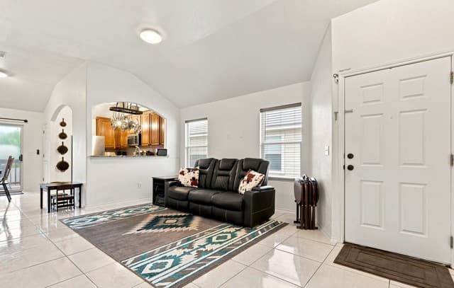 2515  Sunset Bnd, San Antonio, TX 78244 — photo 8