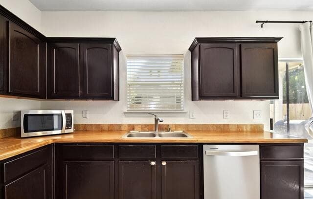 715  Eagles Gln, Schertz, TX 78108 — photo 12