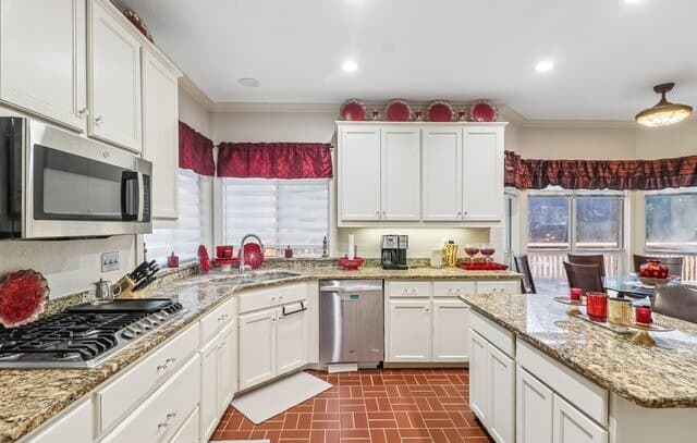 8238  Plum Valley Dr, San Antonio, TX 78255 — photo 11