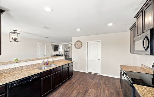 15250  Snug Harbor Way, Von Ormy, TX 78073 — photo 10
