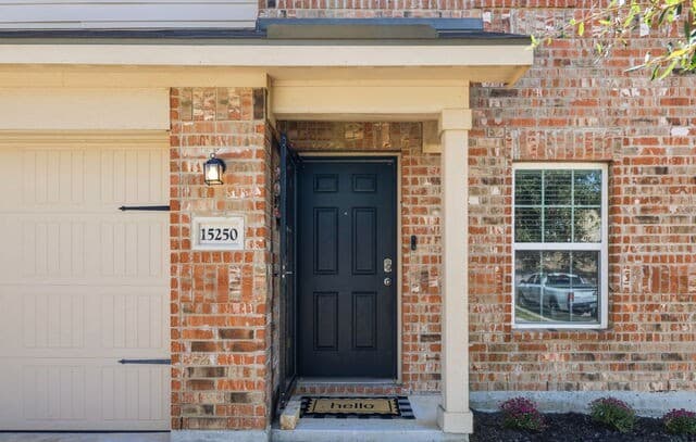 15250  Snug Harbor Way, Von Ormy, TX 78073 — photo 3