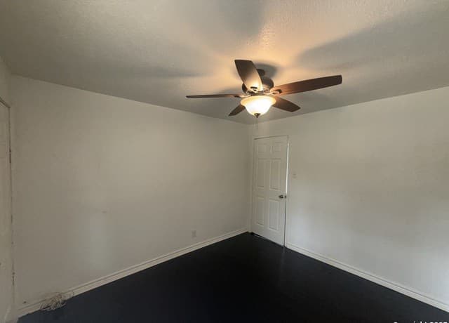 219  Mohawk St, San Antonio, TX 78211 — photo 14