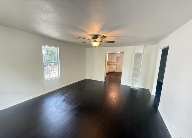 219  Mohawk St, San Antonio, TX 78211 — photo 5