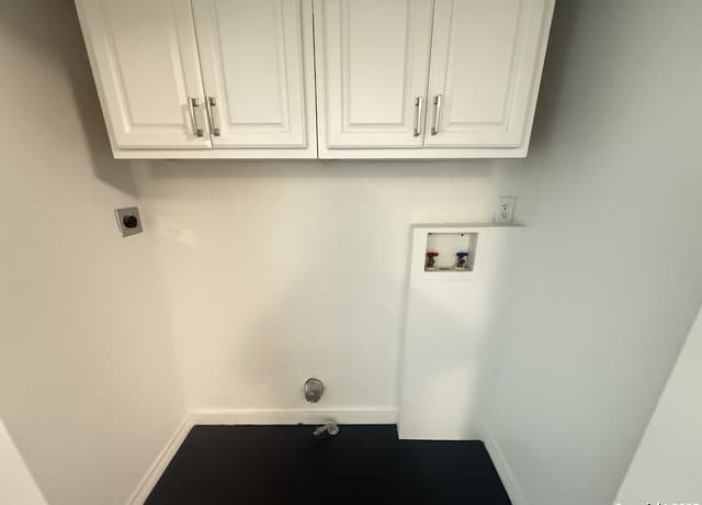 219  Mohawk St, San Antonio, TX 78211 — photo 9