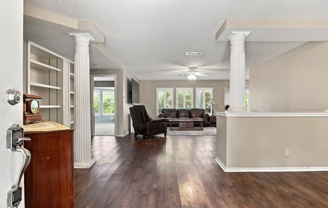 18635  Creekside Pass, San Antonio, TX 78259 — photo 4