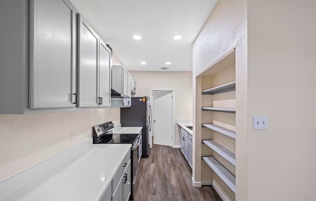 10035  Aztec Vlg, San Antonio, TX 78245 — photo 5