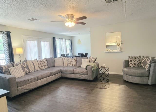 3811  Pipers Crest St, San Antonio, TX 78251 — photo 2