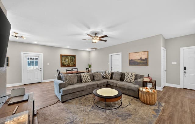 5306  Indian Desert St, San Antonio, TX 78242 — photo 7