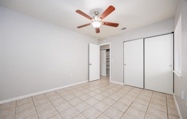 3543  Bottomless Lk, San Antonio, TX 78222 — photo 12