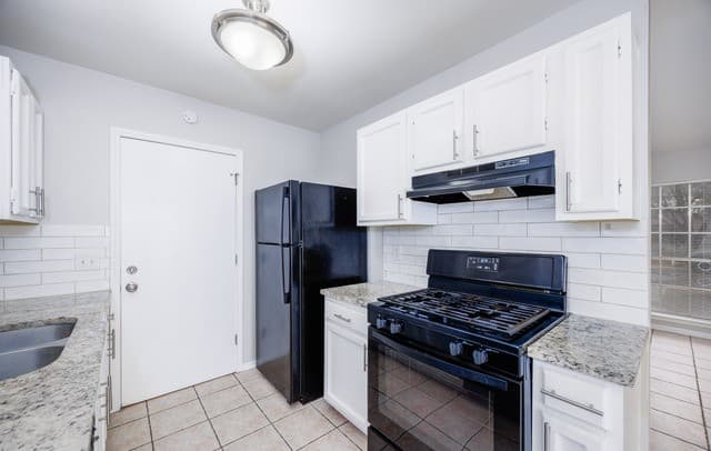 3543  Bottomless Lk, San Antonio, TX 78222 — photo 8