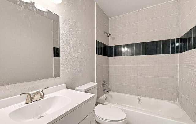 8012  Laurel Bnd, San Antonio, TX 78250 — photo 21