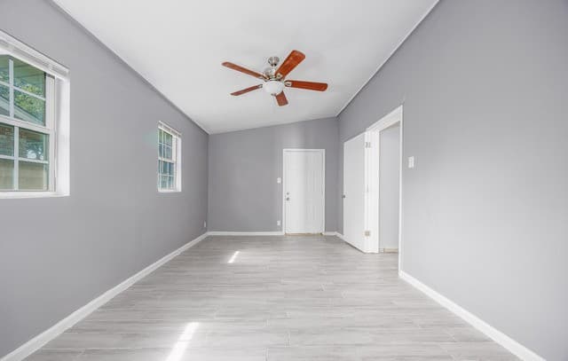 4402  Bright Sun St, San Antonio, TX 78217 — photo 17