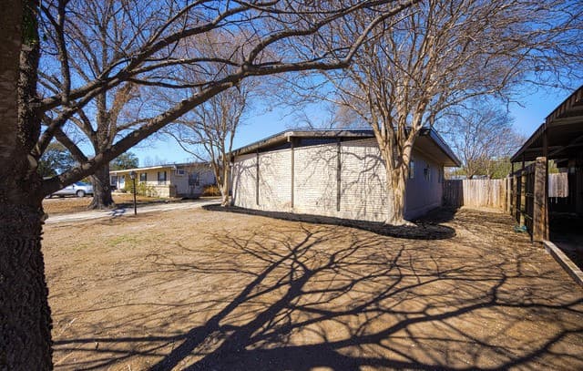5119  Village Crst, San Antonio, TX 78218 — photo 4