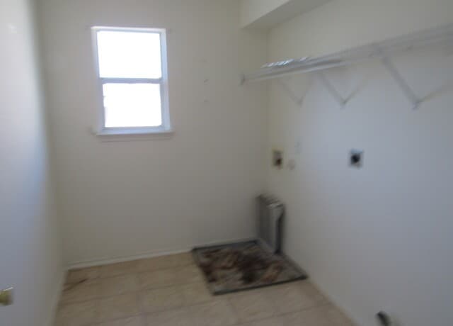 223  Bridle Rdg, San Antonio, TX 78227 — photo 11