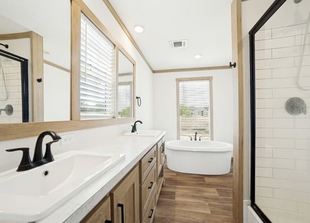 1156  PR Vista Hills Ln, Somerset, TX 78069 — photo 11