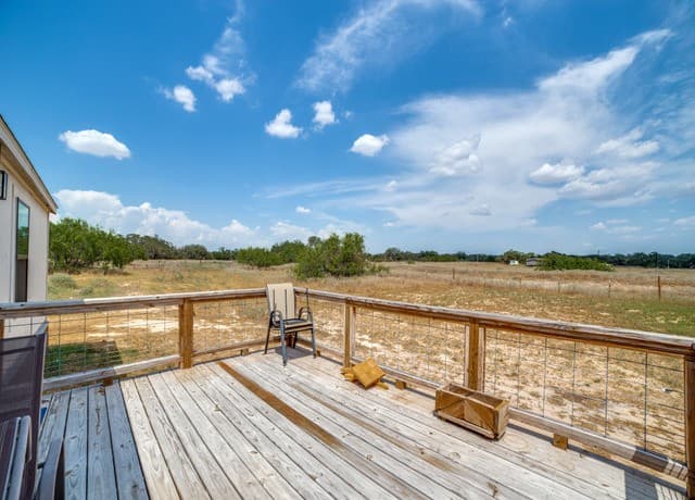 1156  PR Vista Hills Ln, Somerset, TX 78069 — photo 13