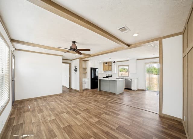 1156  PR Vista Hills Ln, Somerset, TX 78069 — photo 9