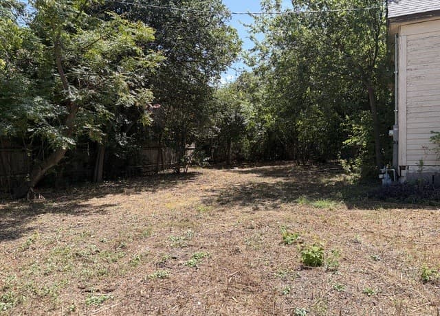 1002  Nolan St, San Antonio, TX 78202 — photo 2