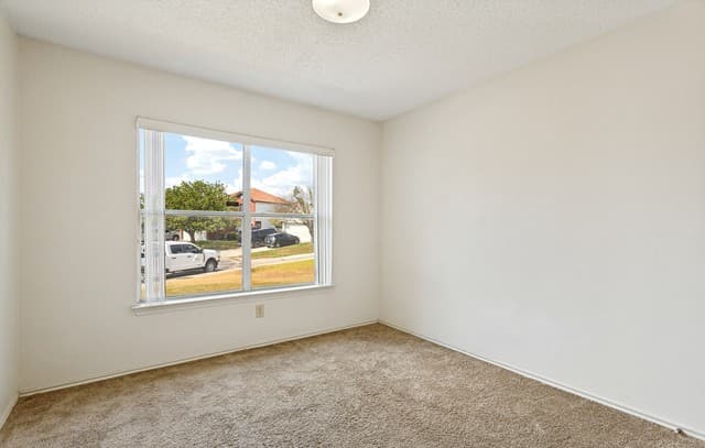 5003  Elk Crk, San Antonio, TX 78251 — photo 8