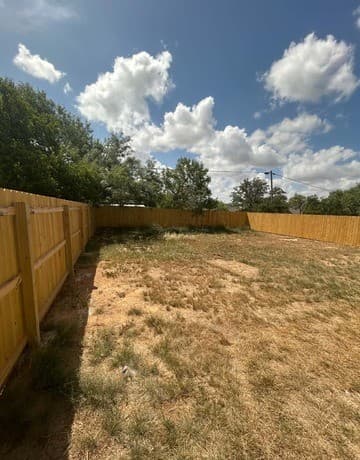 504  Hickory St, Jourdanton, TX 78026 — photo 14