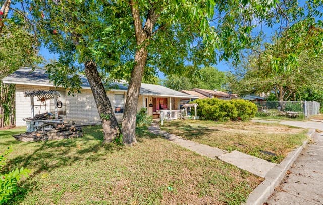 4407  Howard St, San Antonio, TX 78212 — photo 2