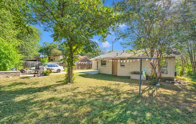 4407  Howard St, San Antonio, TX 78212 — photo 5