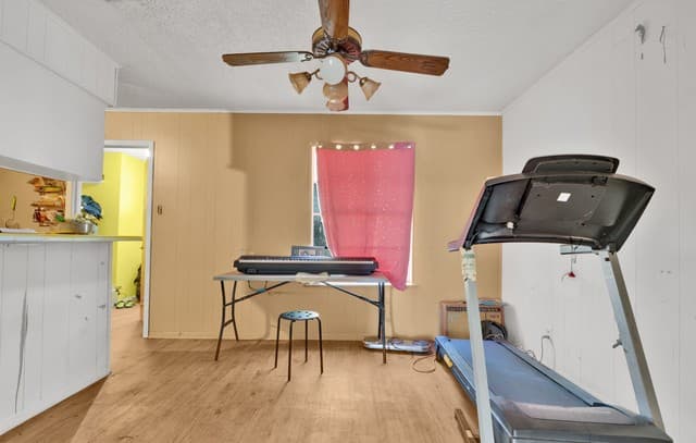 4407  Howard St, San Antonio, TX 78212 — photo 8
