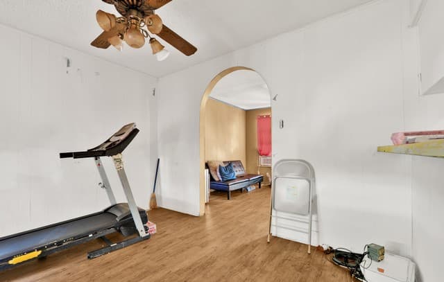 4407  Howard St, San Antonio, TX 78212 — photo 9