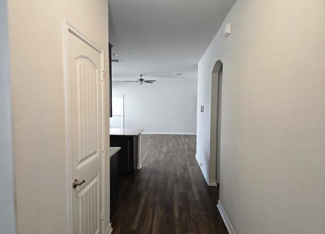 707  Mizuno Way, San Antonio, TX 78221 — photo 3