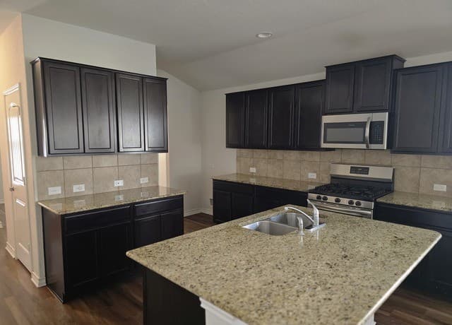 707  Mizuno Way, San Antonio, TX 78221 — photo 4