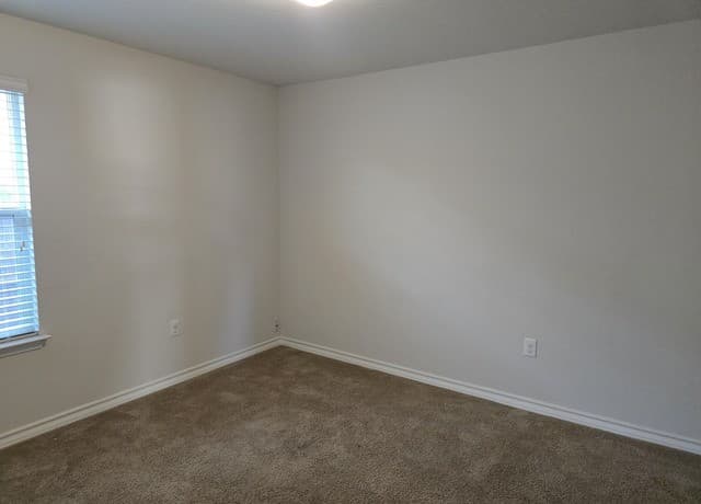 707  Mizuno Way, San Antonio, TX 78221 — photo 8