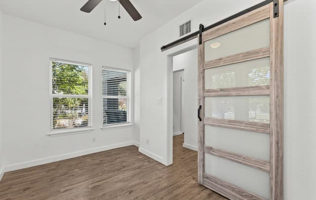123  Castillo, San Antonio, TX 78210 — photo 15