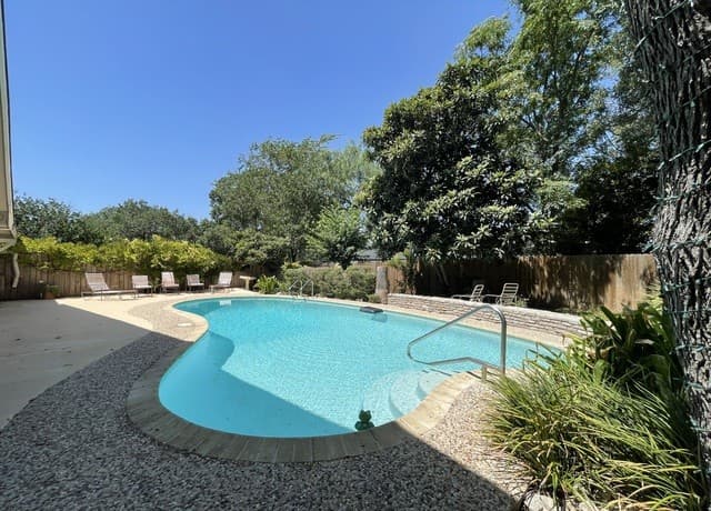 12607  Chateau Forest Ln, San Antonio, TX 78230 — photo 19