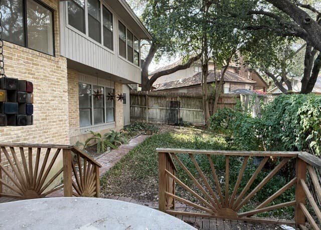 24  Donore, San Antonio, TX 78229 — photo 21