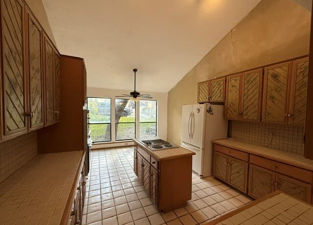 24  Donore, San Antonio, TX 78229 — photo 8