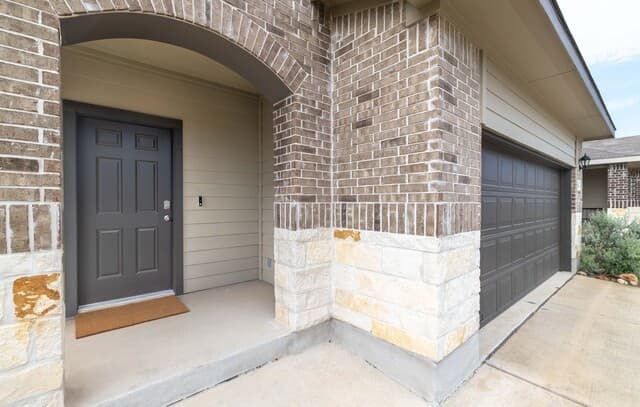 5024  Snap Hook, San Antonio, TX 78261 — photo 2